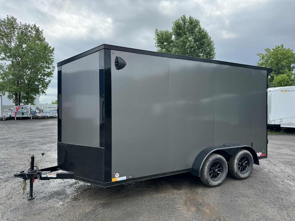 Cross Trailers par Stealth - 7 X 14